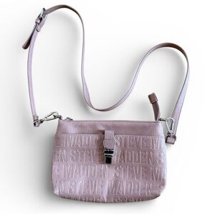 STEVE MADDEN SOFT PINK CROSSBODY PURSE ADJUSTABLE SHOULDER STRAP TOP ZIP CLOSURE